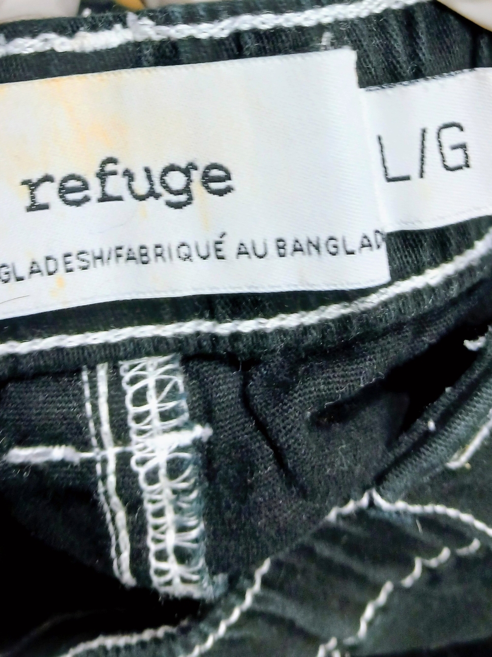 refuge Black Cargo Shorts with White Contrast Stitching - Picture 3 of 6